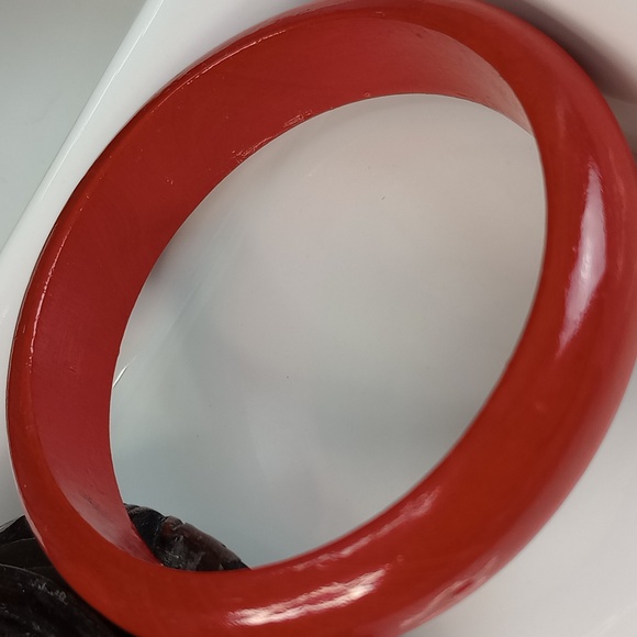 Red Wooden Bangle Bracelet 8" - Picture 2 of 4